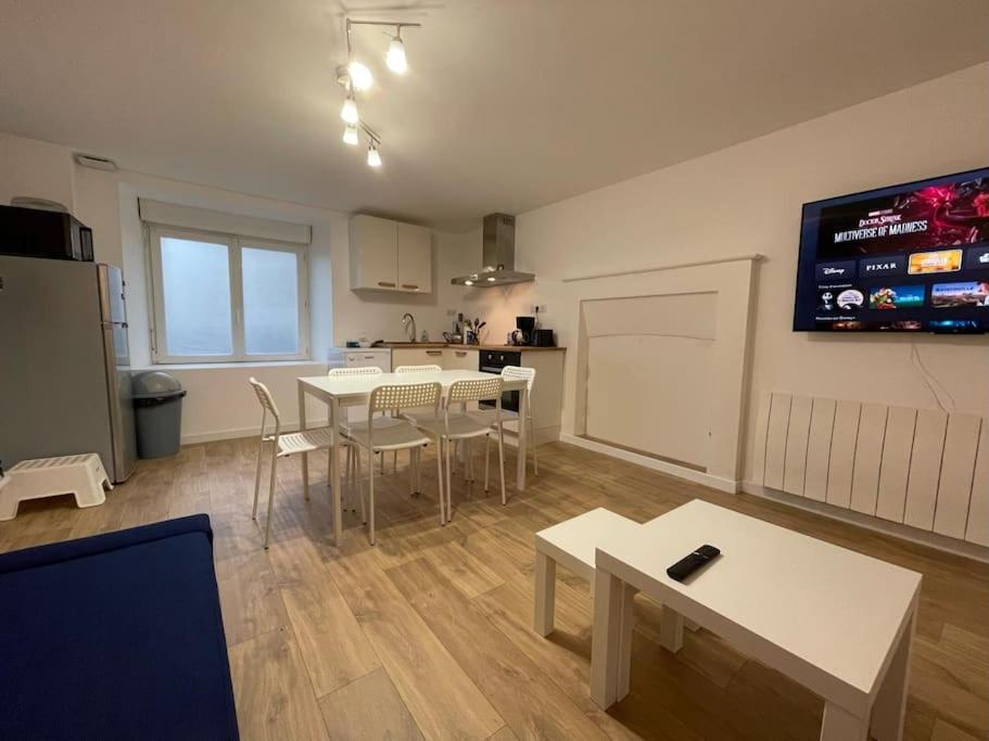Charmante Maison A Evran Proche Dinan Et St Malo. Bagian luar foto